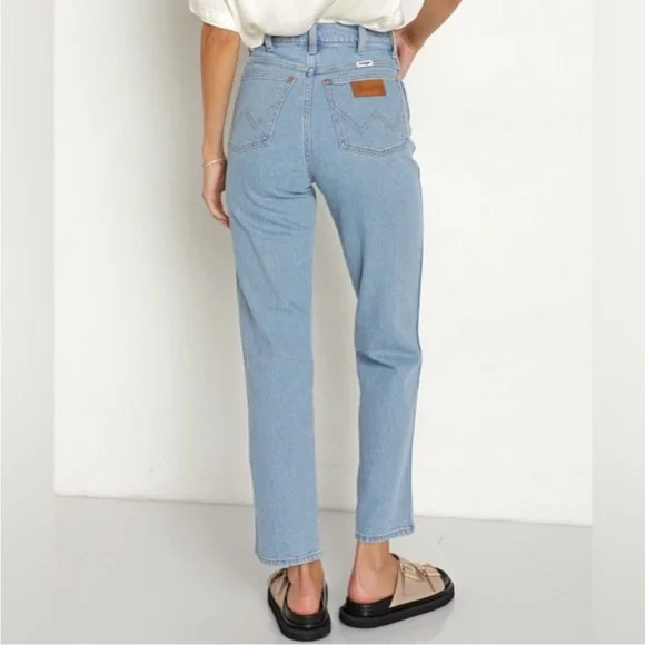 Wrangler 25 x 28 Jeans Wild West 603 High Rise Straight Earthwash Blue NWT